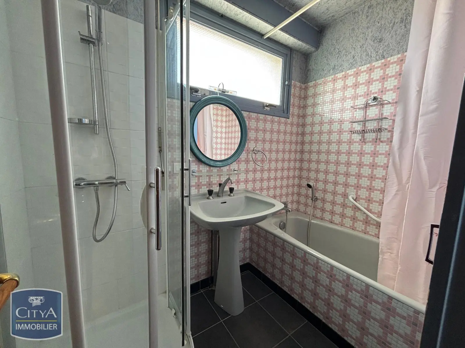 Photo 2 Maison 10 pièces 255m²
