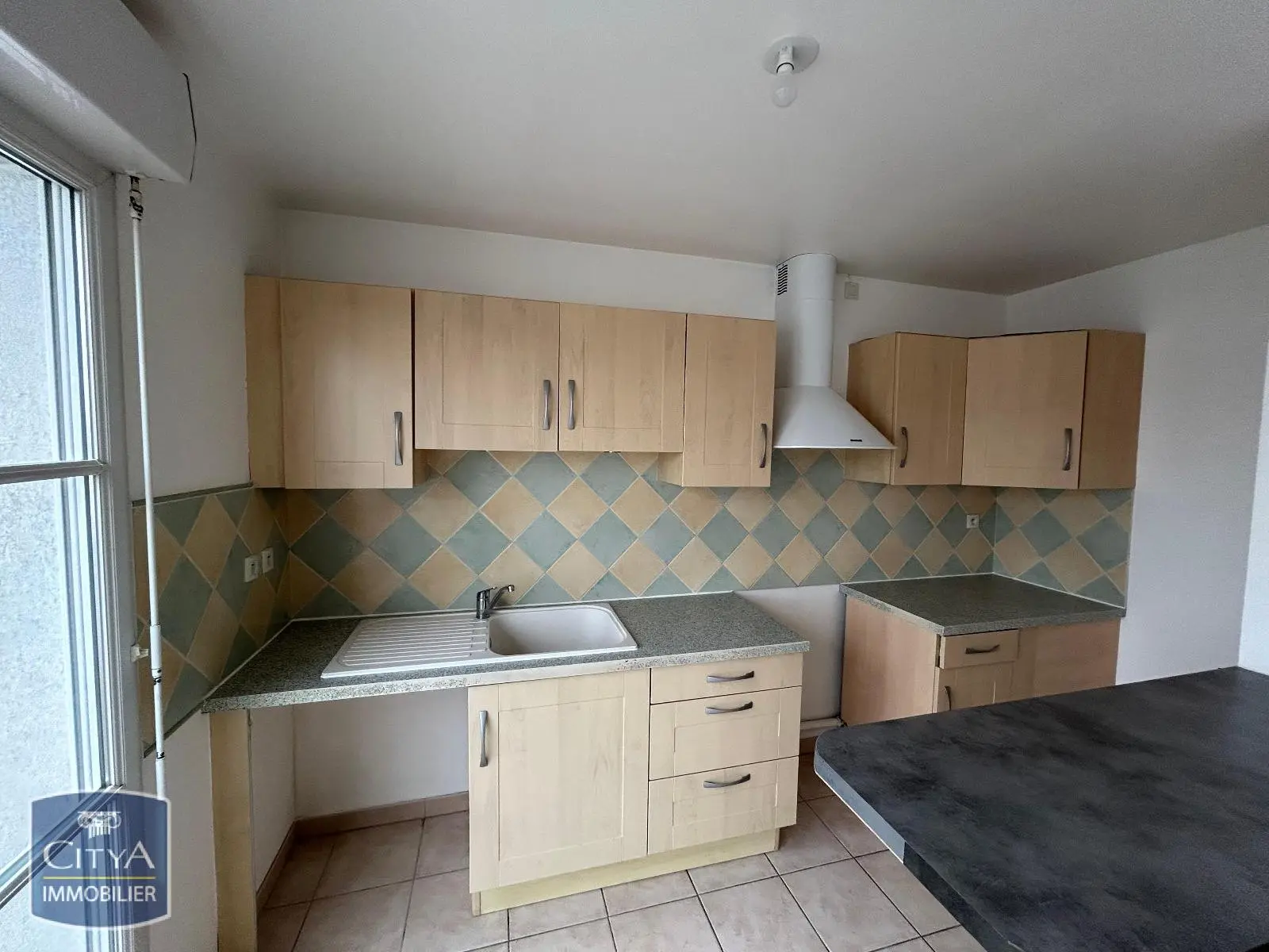 Photo 2 Appartement 4 pièces 76.36m²