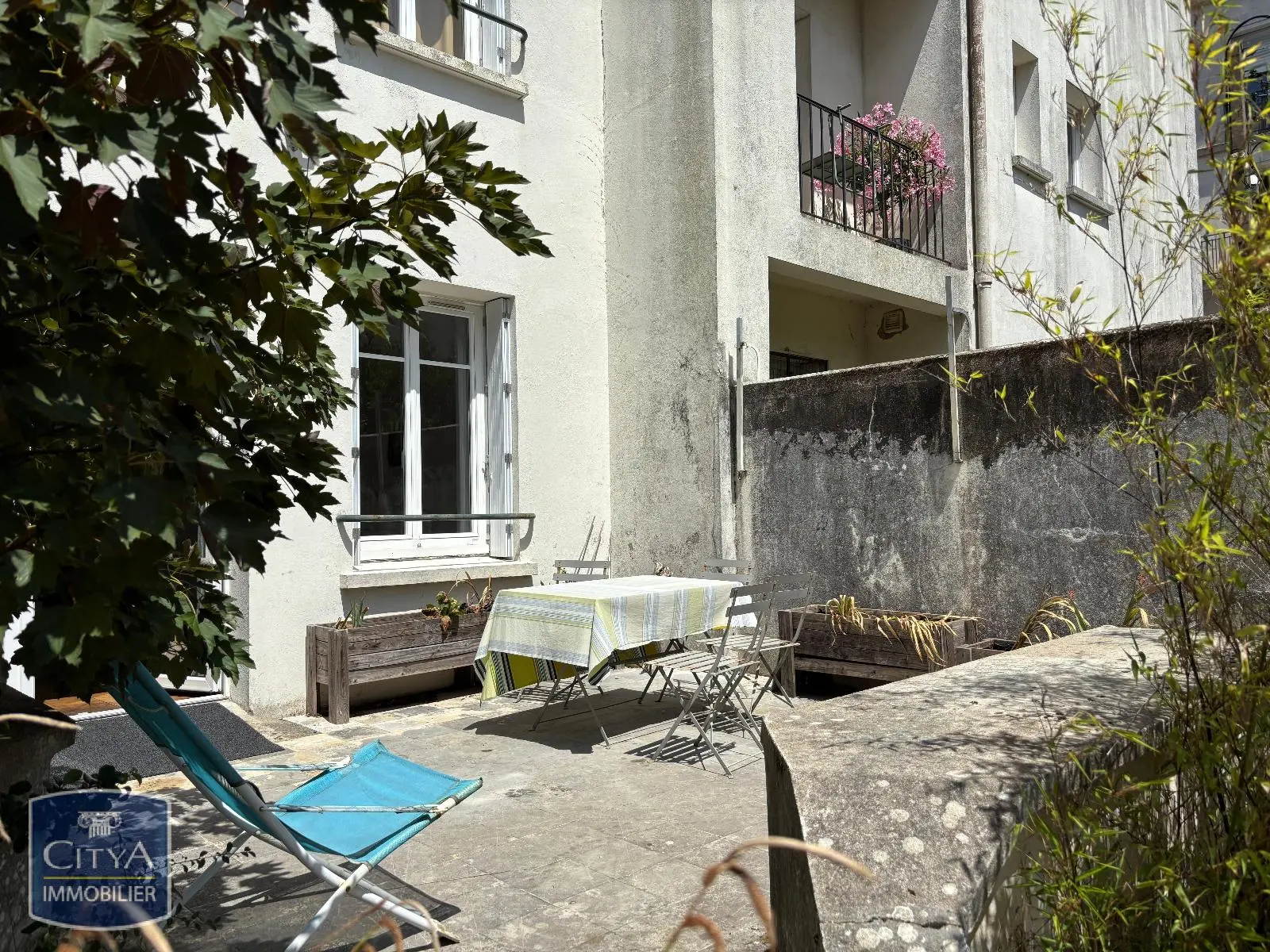 Photo 7 Local Professionnel