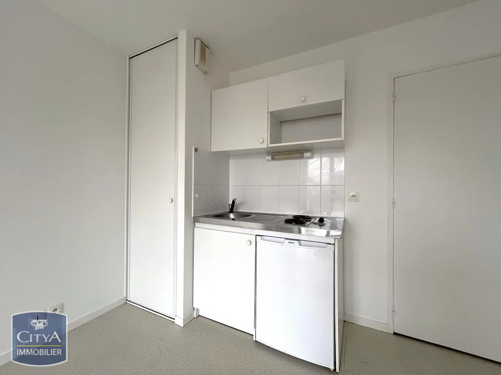 Photo 3 Appartement 1 pièce 23.66m²