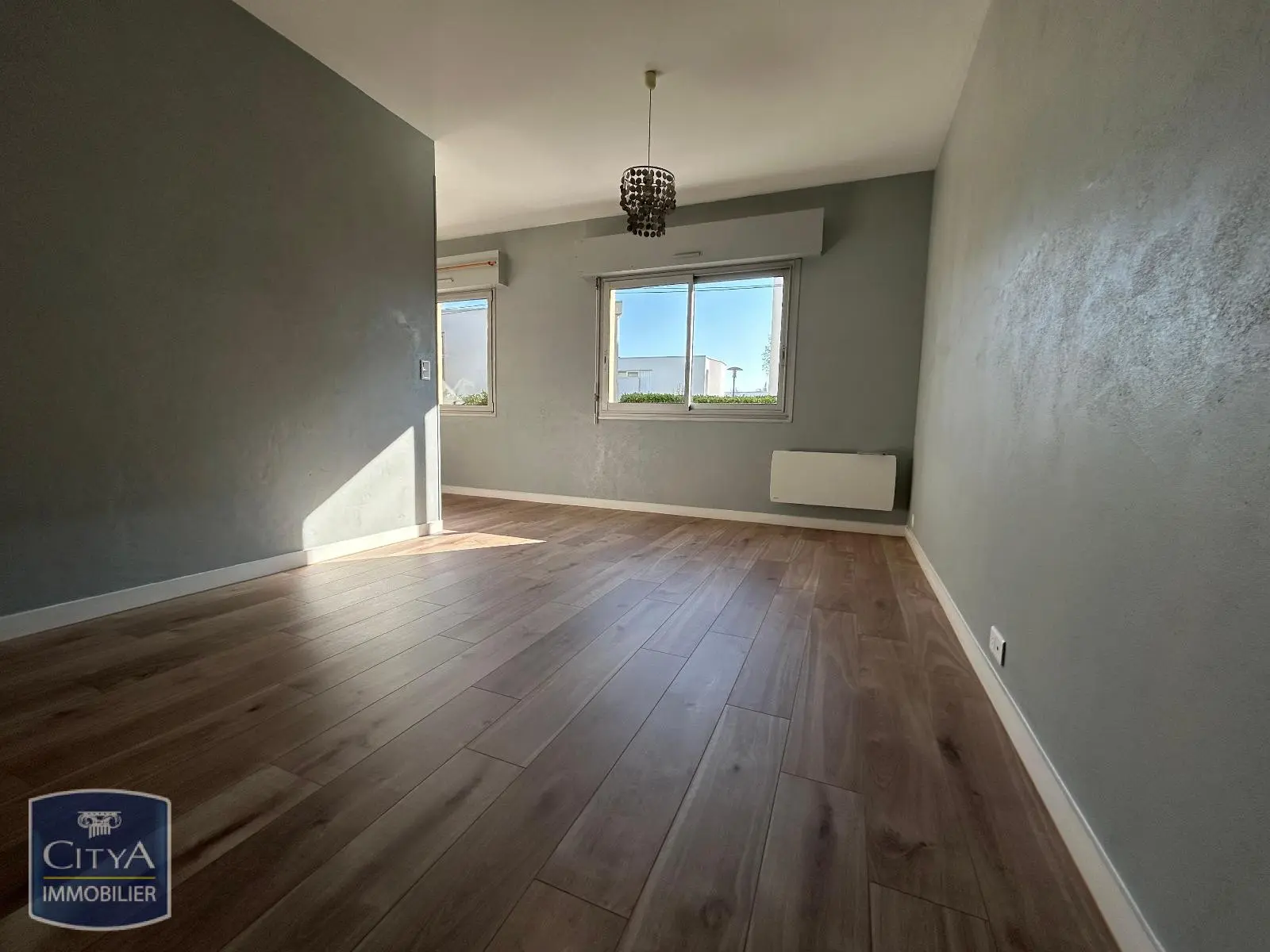 Photo 1 Appartement 1 pièce 28m²