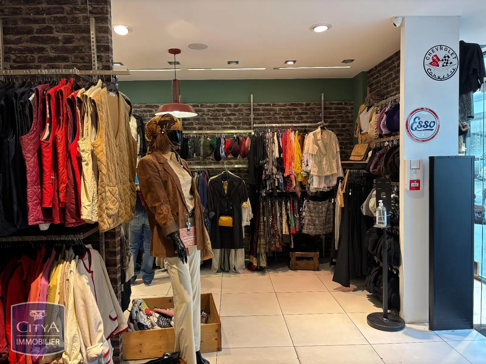 Photo 3 Local Commercial