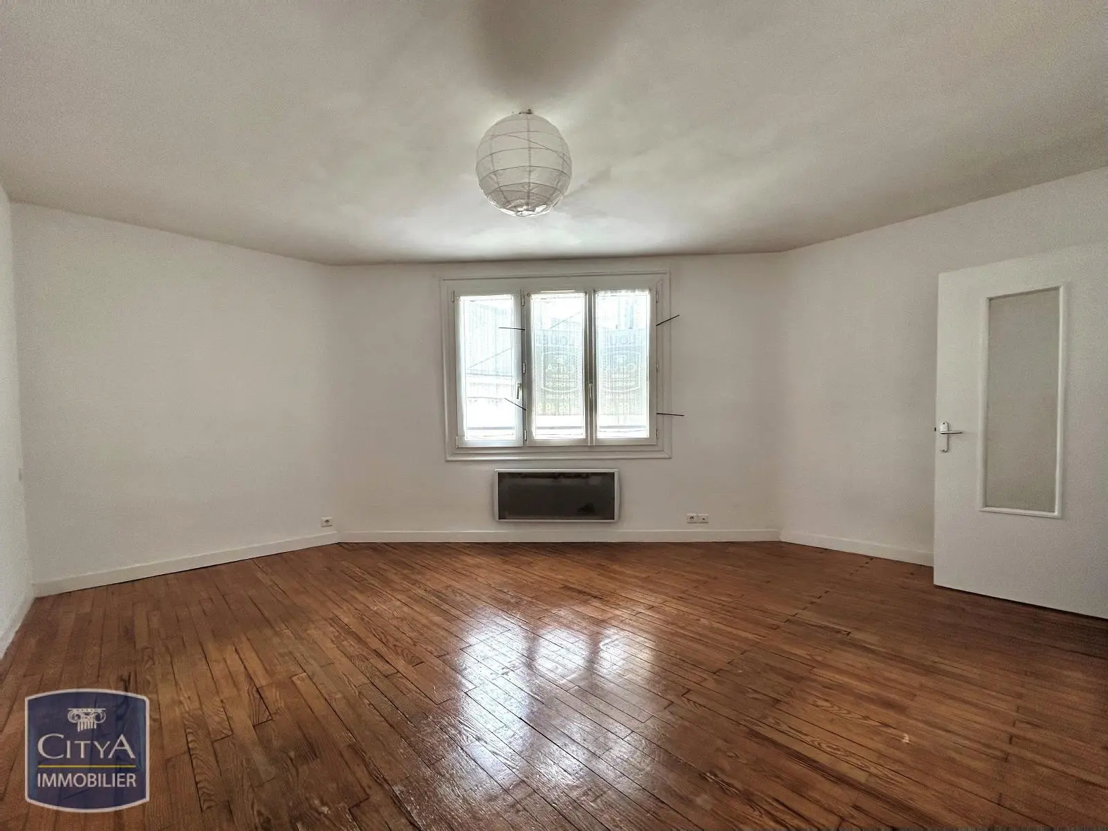 Photo 1 Appartement 1 pièce 33.5m²