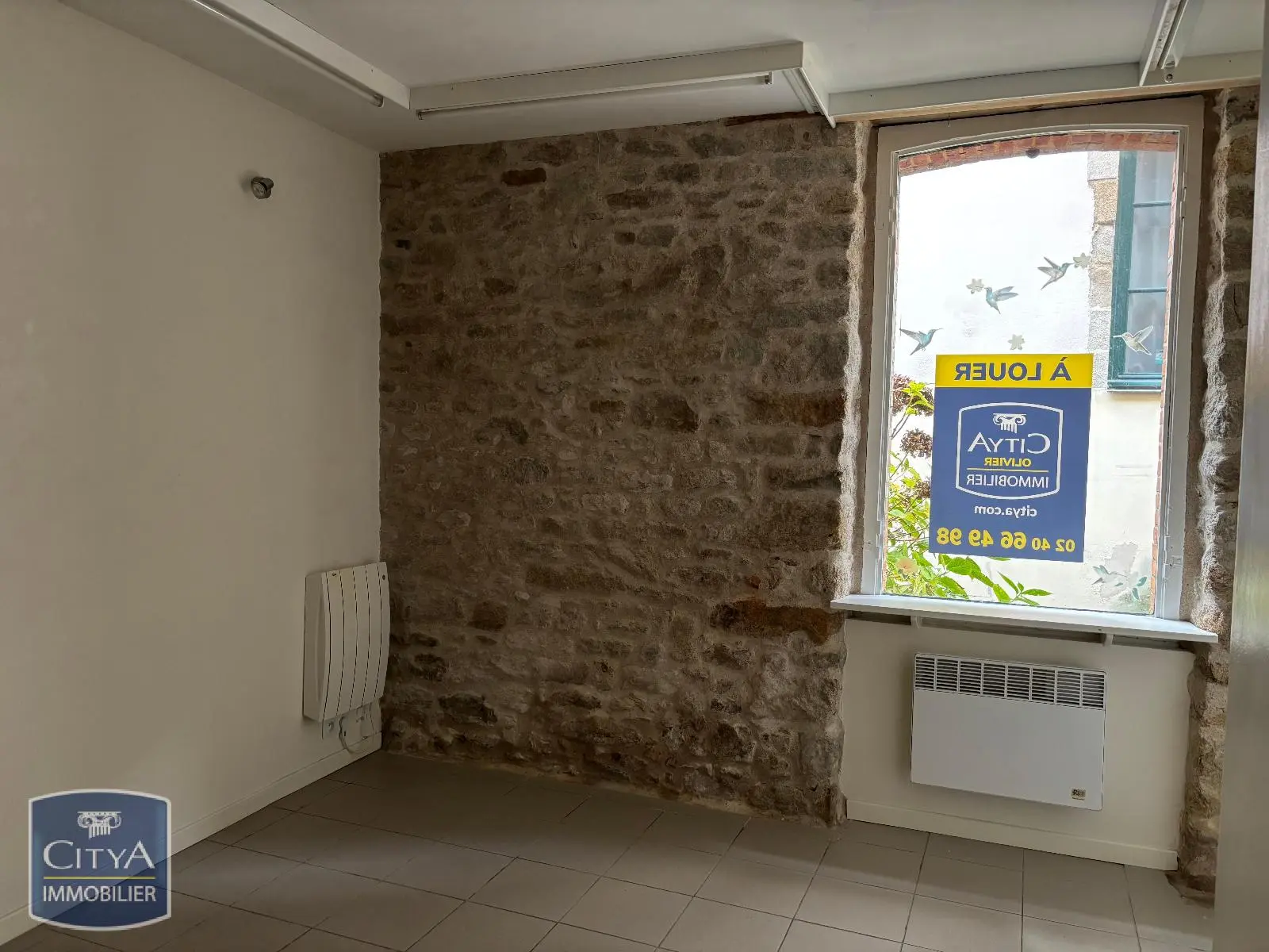 Photo 4 Local Commercial