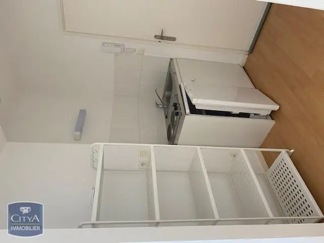 Photo 2 Appartement 1 pièce 21.87m²