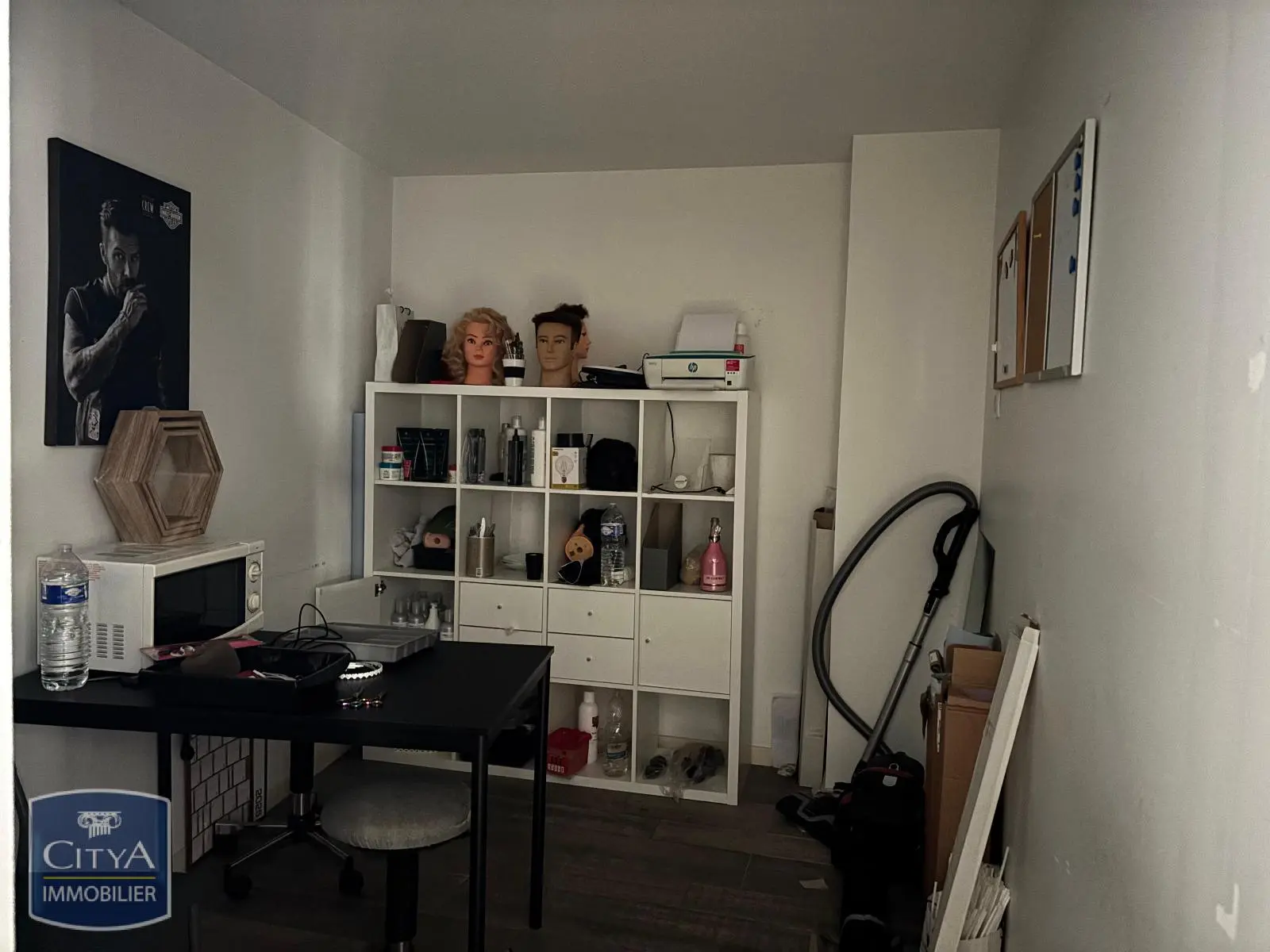 Photo 5 Local Commercial