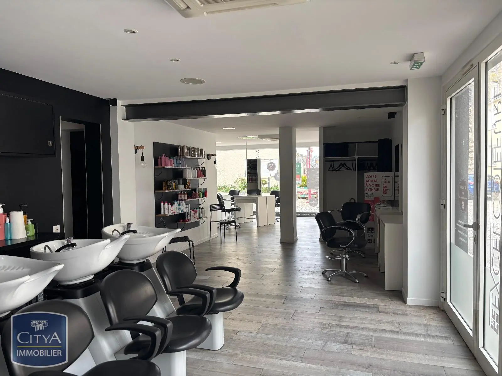 Photo 4 Local Commercial