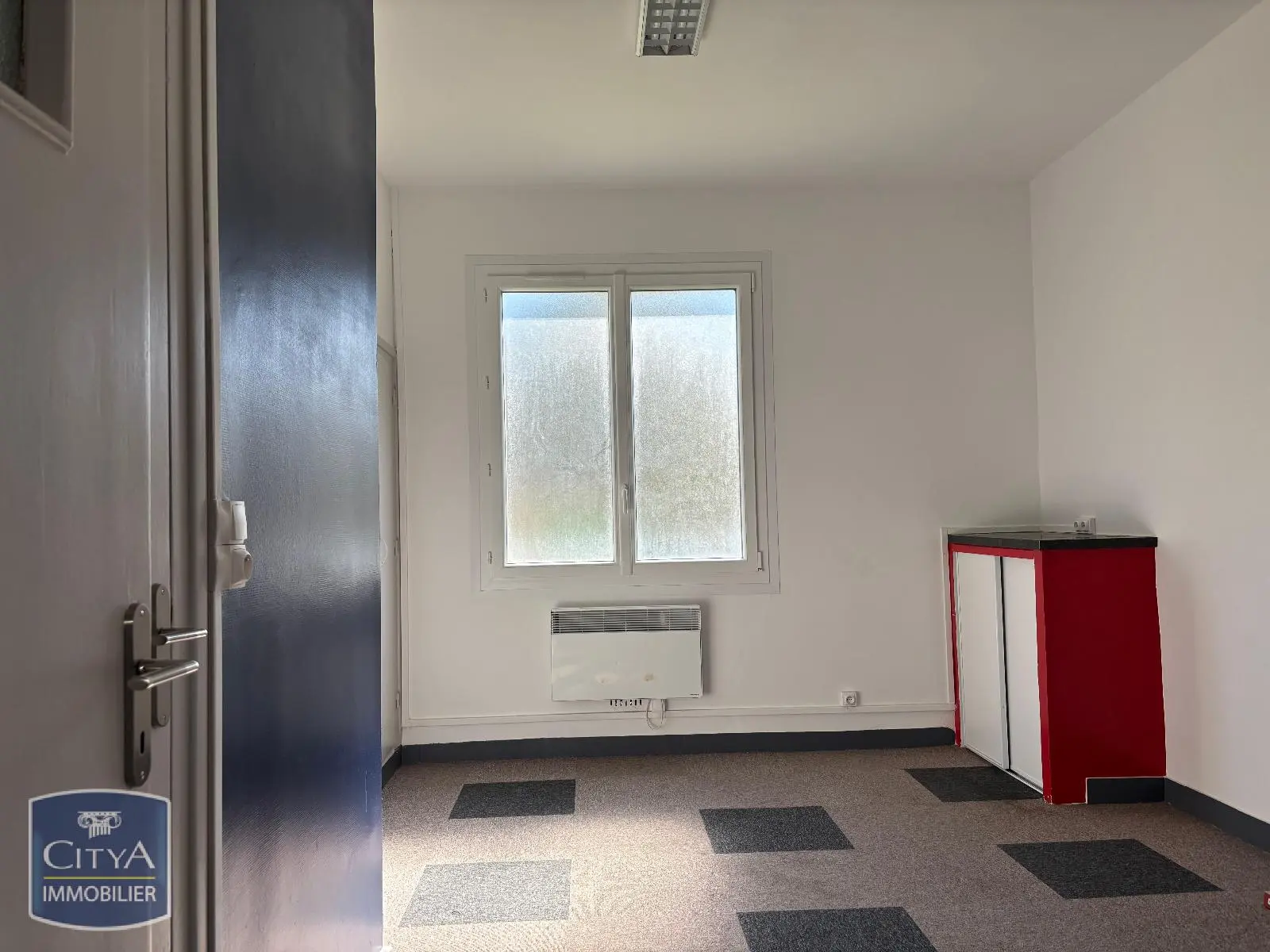 Photo 5 Local Commercial