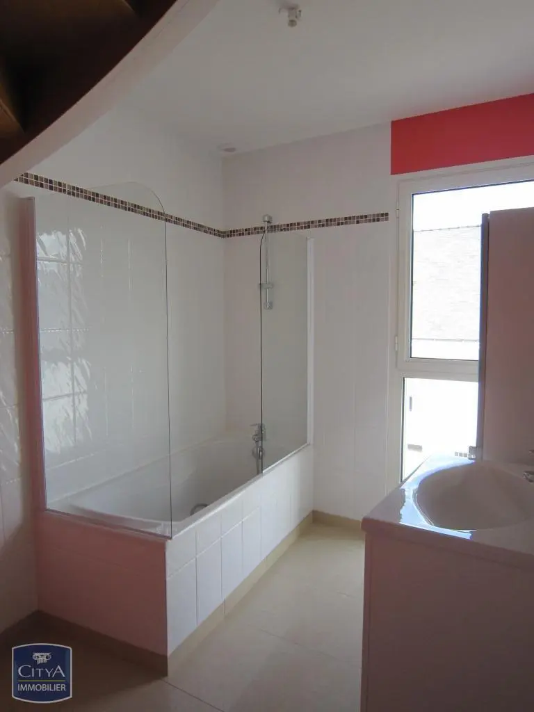 Photo 2 Appartement 4 pièces 74.82m²