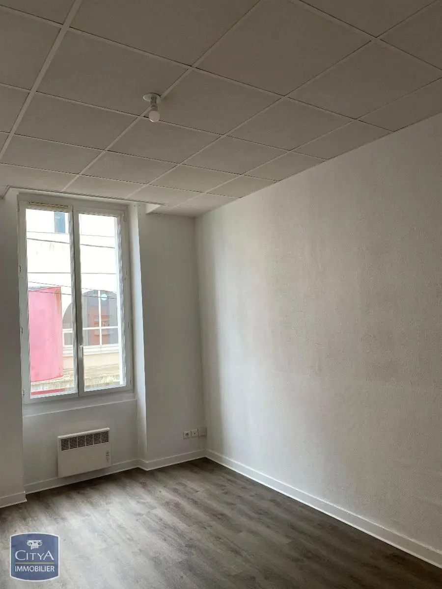 Photo 1 Appartement 1 pièce 31.89m²