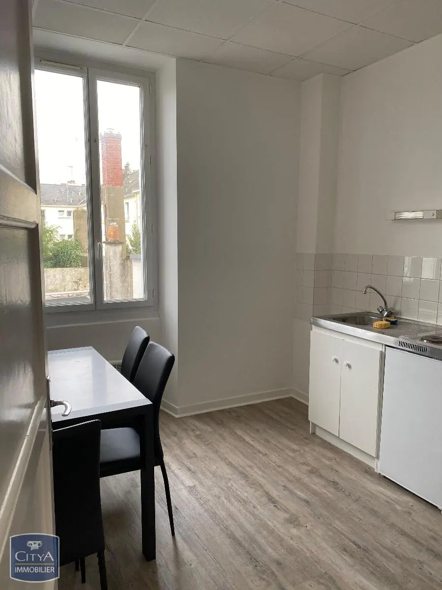 Photo 2 Appartement 1 pièce 31.89m²