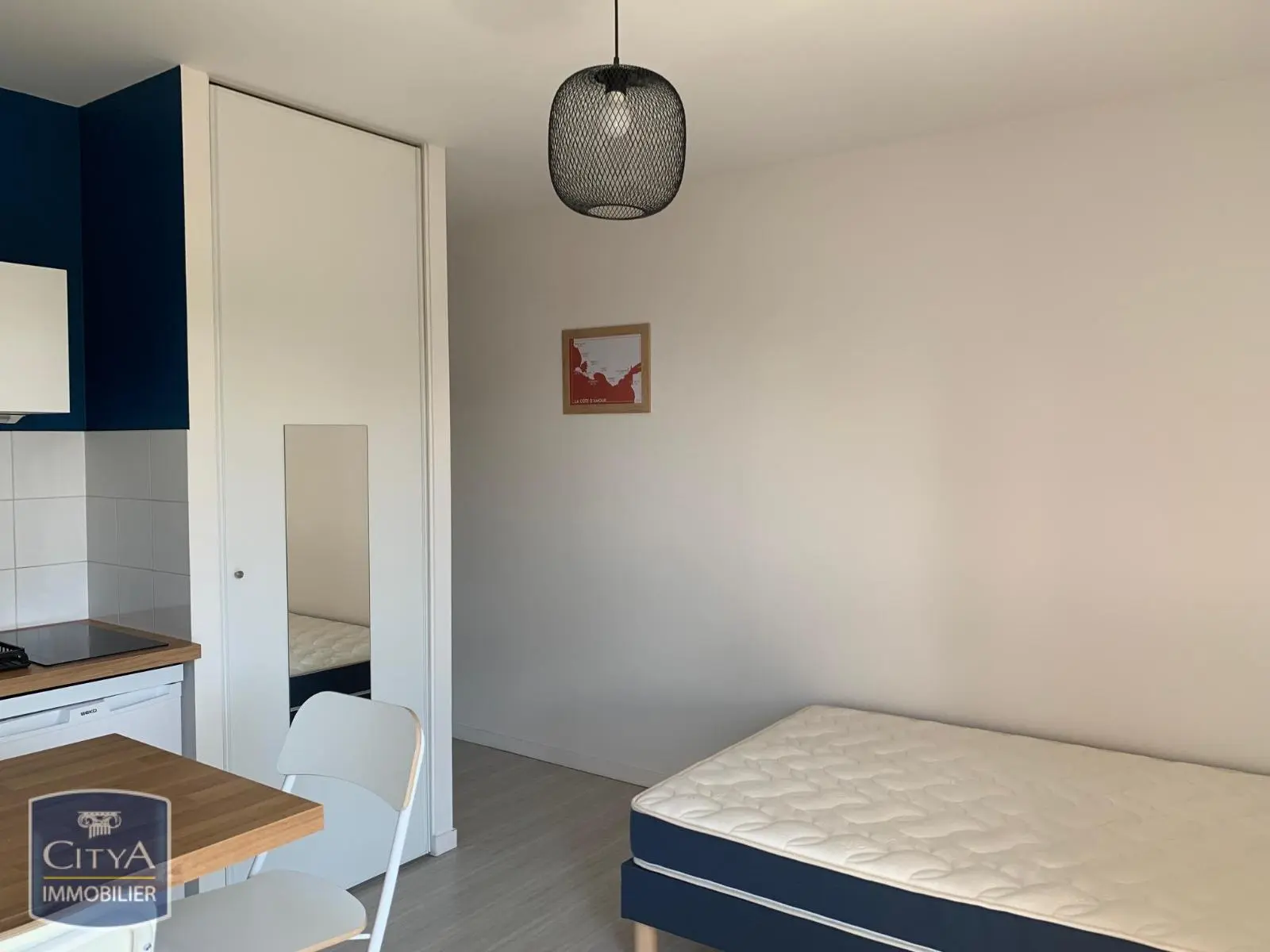 Photo 2 Appartement 1 pièce 18.88m²