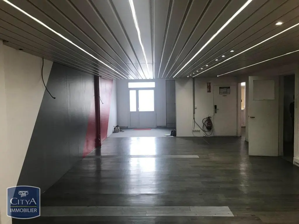 Photo 1 Local Commercial