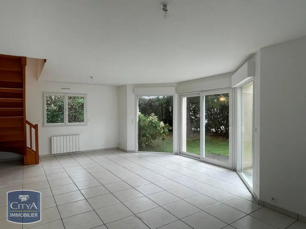 Photo 1 Maison 5 pièces 106.41m²