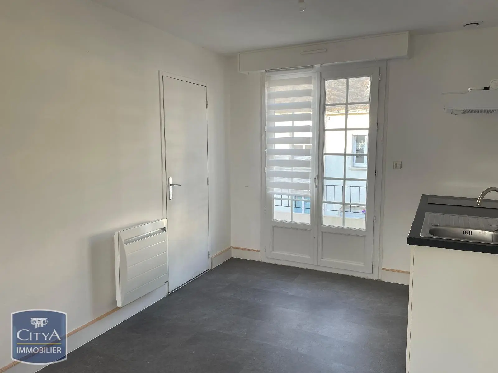 Photo 2 Appartement 1 pièce 27.65m²