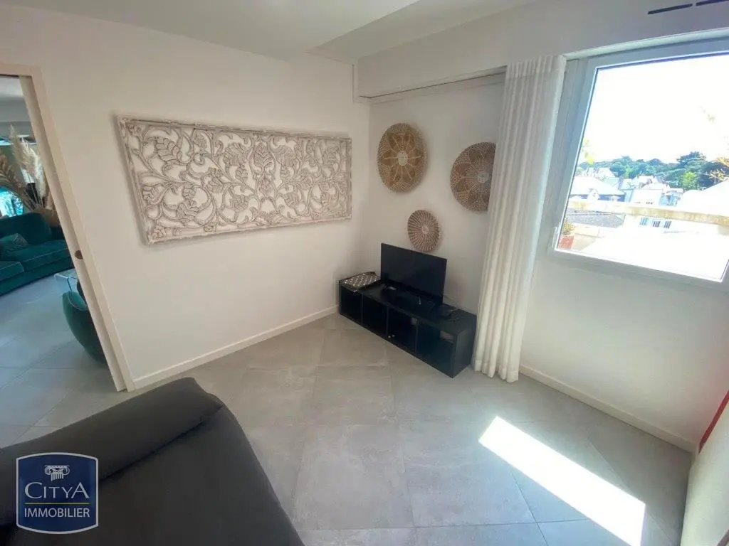 Photo 16 Appartement 5 pièces 182.74m²