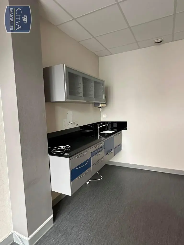 Photo 3 local professionnel Saint-Nazaire