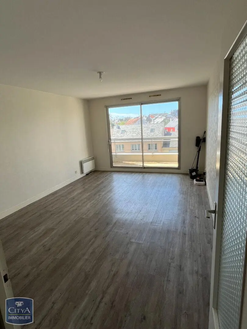 Photo 3 Appartement 1 pièce 31.83m²
