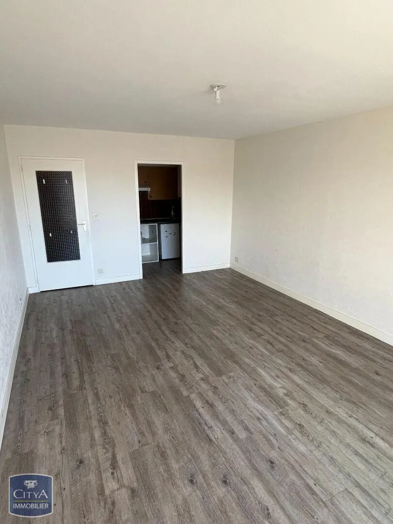 Photo 4 Appartement 1 pièce 31.83m²