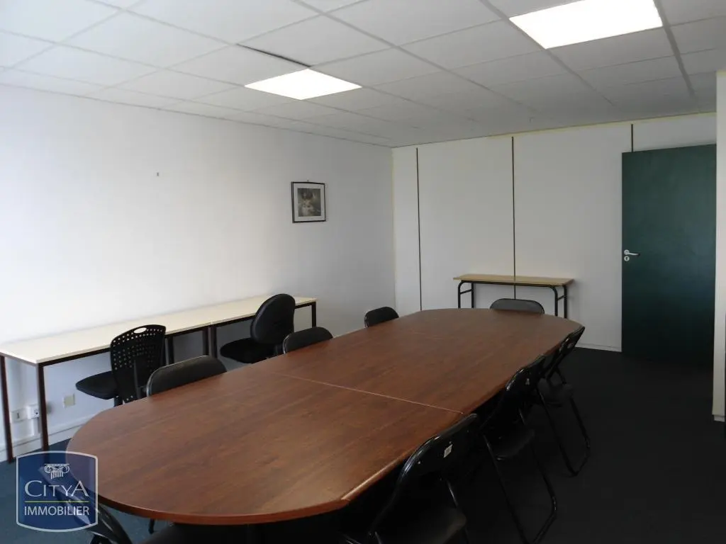 Photo 6 local professionnel Saint-Nazaire