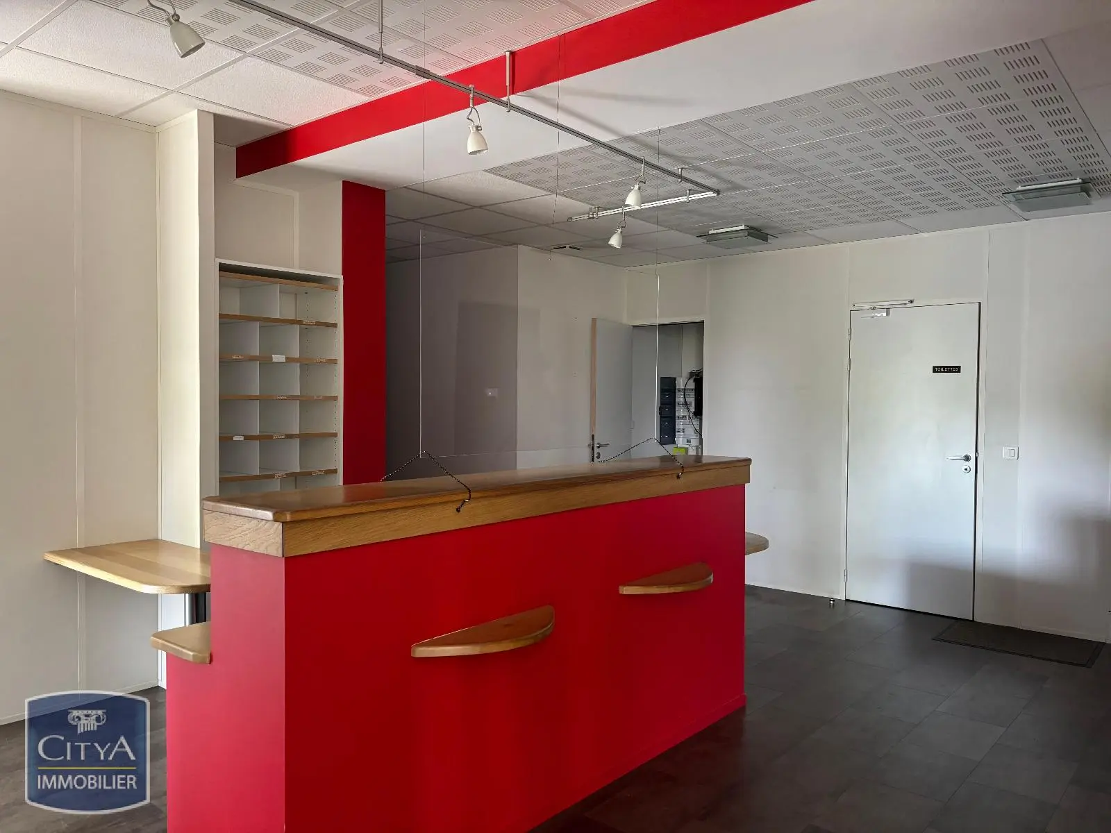 Photo 2 local professionnel Saint-Nazaire