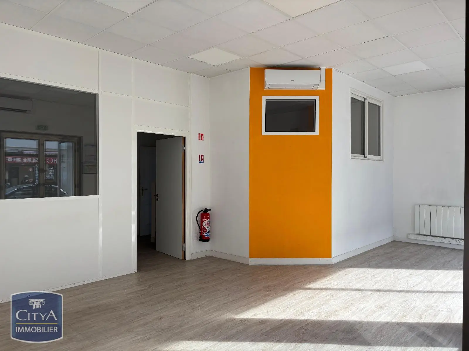Photo 1 local commercial Saint-Nazaire
