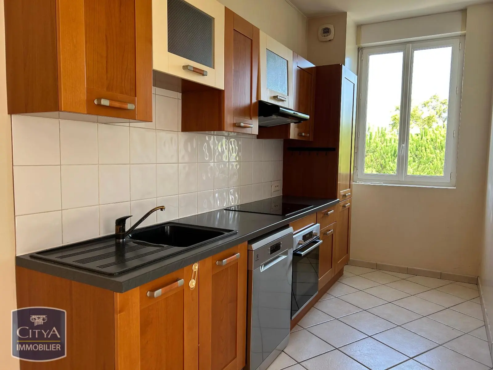 Photo 2 Appartement 4 pièces 95.94m²