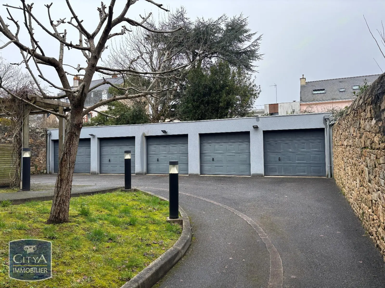 Photo 10 local professionnel Saint-Nazaire