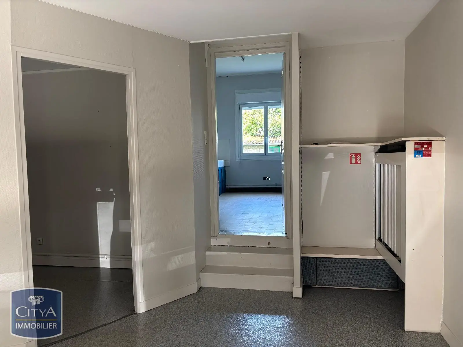 Photo 2 local professionnel Saint-Nazaire