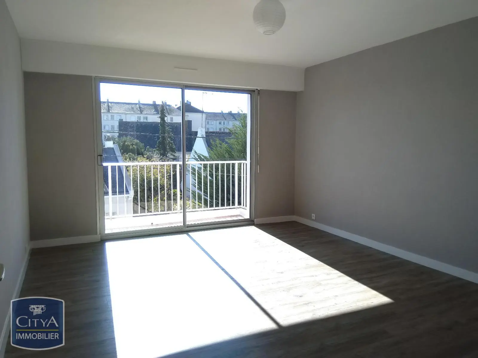 Photo 2 Appartement 1 pièce 31.29m²