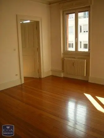 Photo 1 Appartement 4 pièces 87.54m²