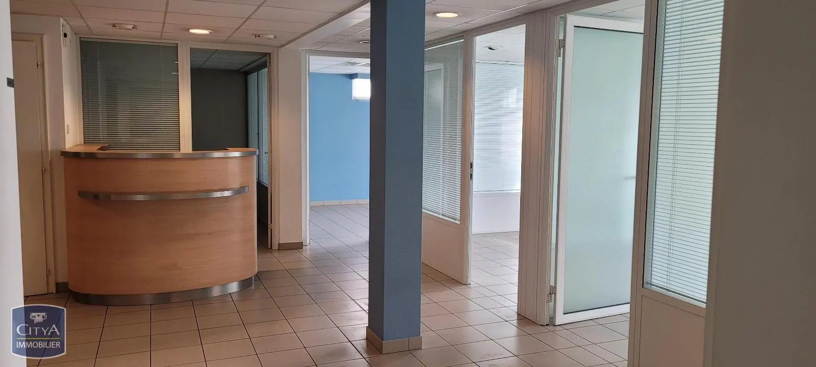 Photo 1 Local Commercial