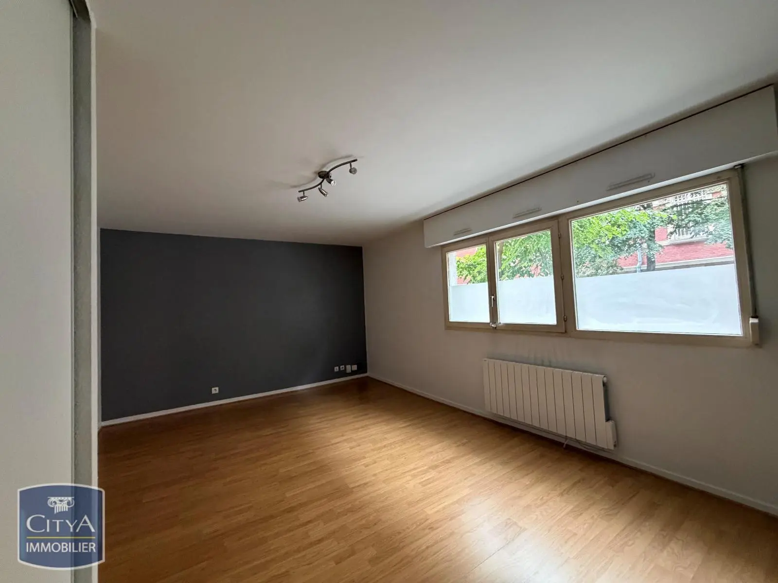 Photo 1 Appartement 1 pièce 30.04m²