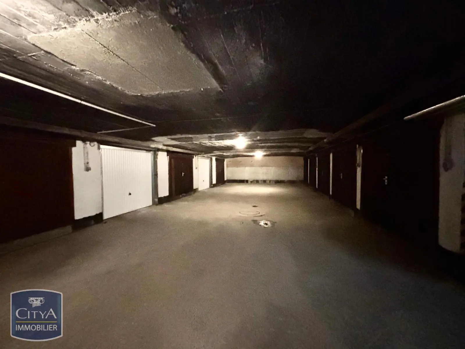 Photo 2 Parking