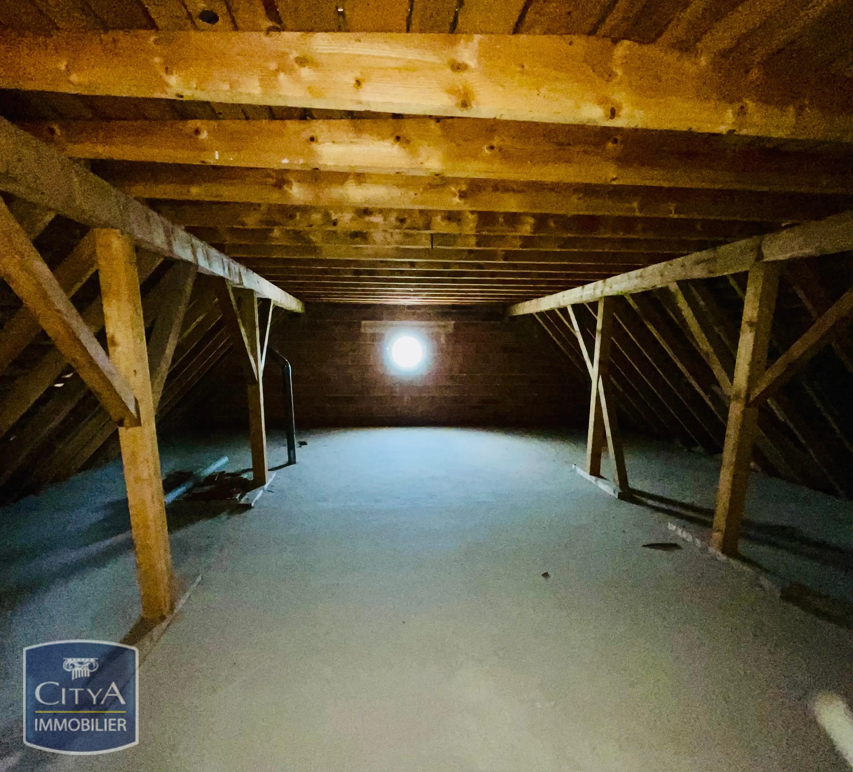 Photo 8 Local Commercial 647m²