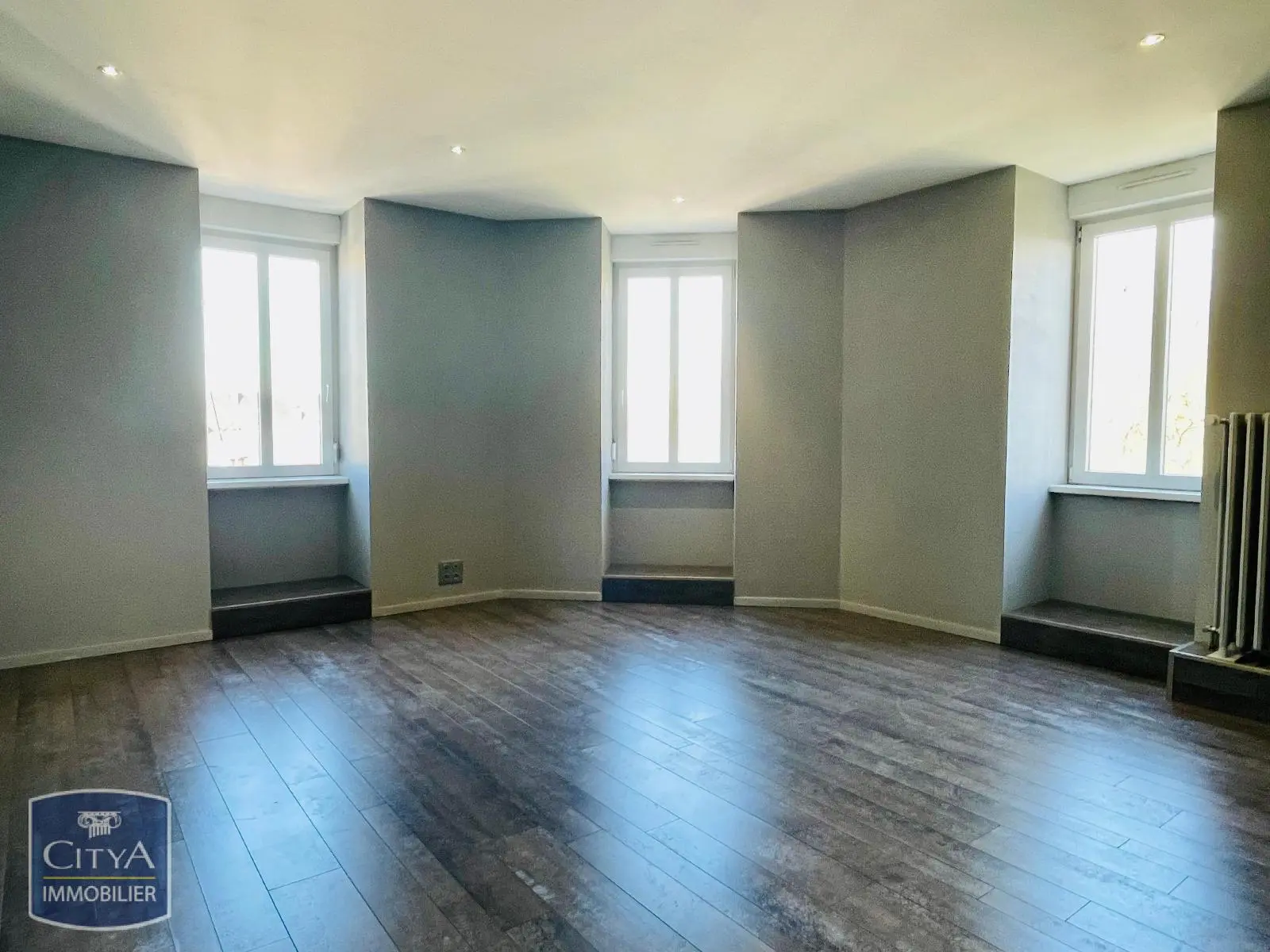 Photo 2 Appartement 6 pièces 149m²