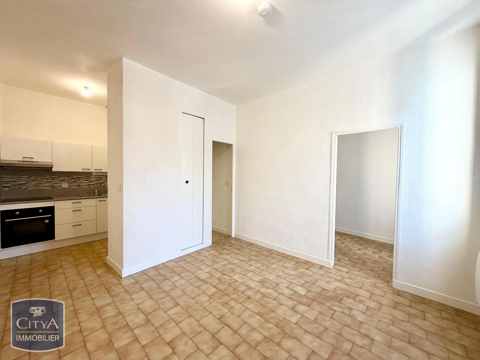 Photo 2 Appartement 2 pièces 33m²