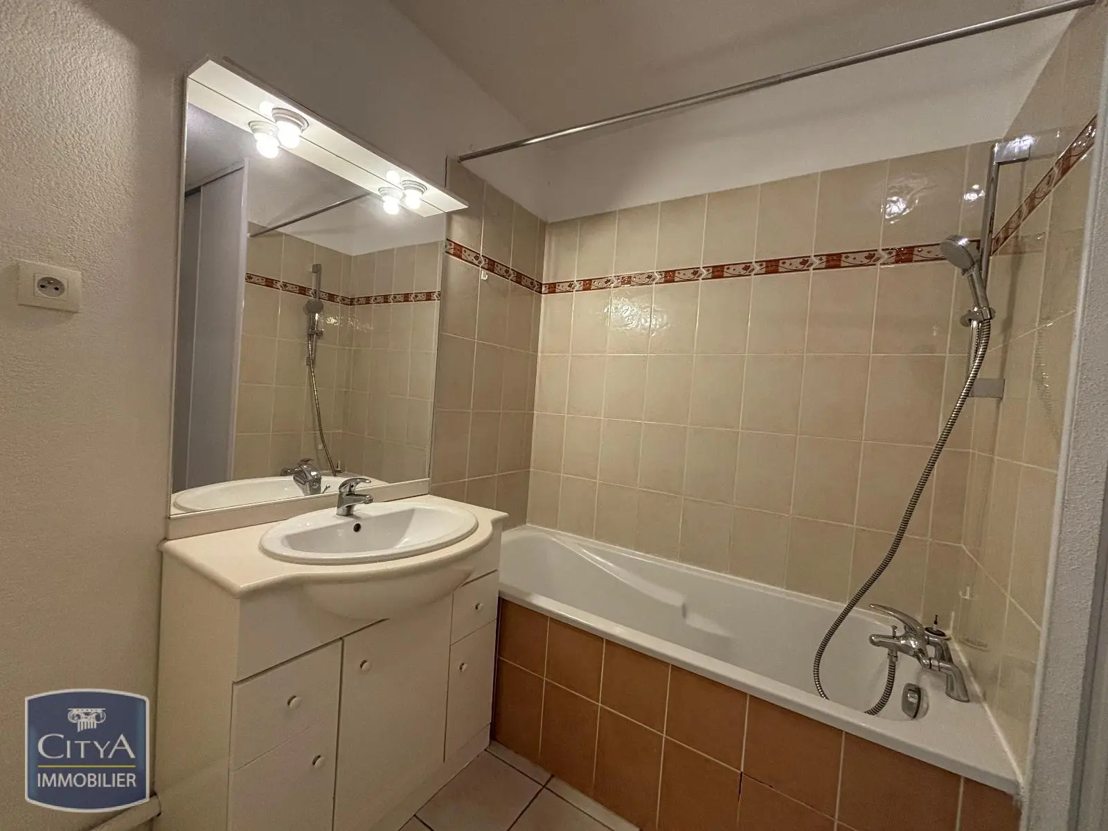 Photo 3 appartement Nîmes