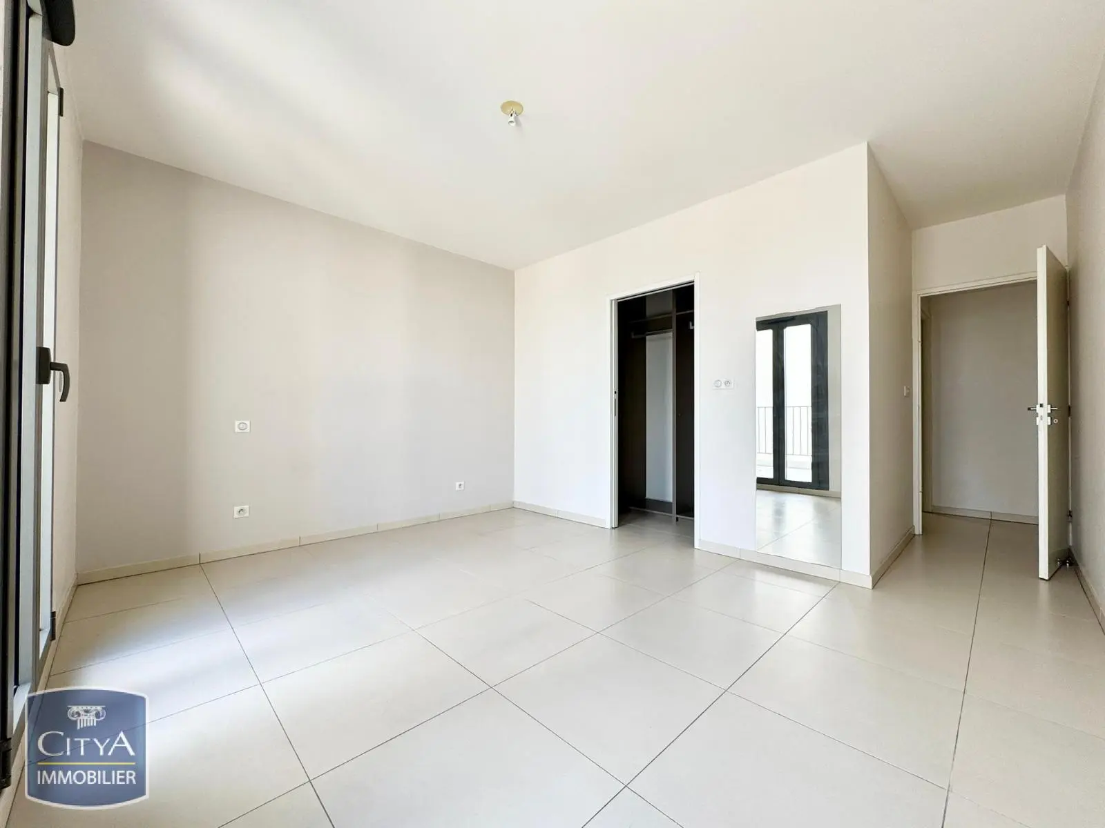 Photo 8 Appartement 4 pièces 96.16m²
