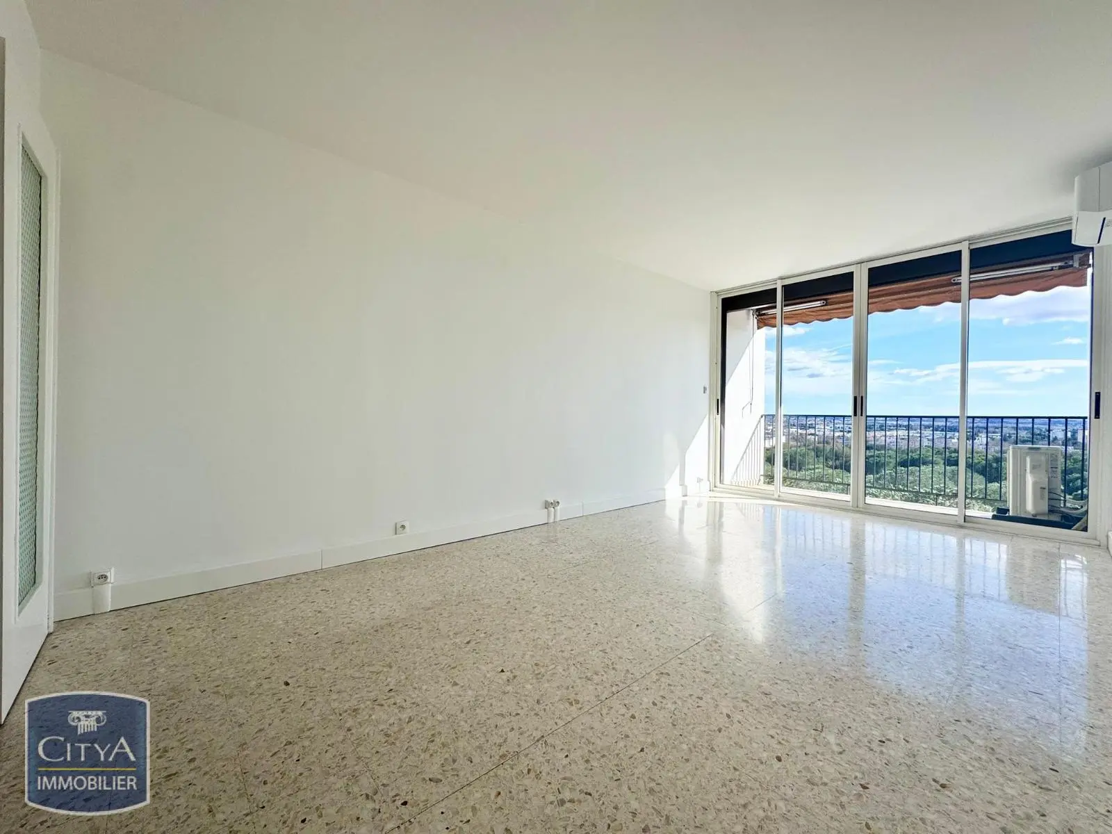 Photo 1 Appartement 3 pièces 64.48m²