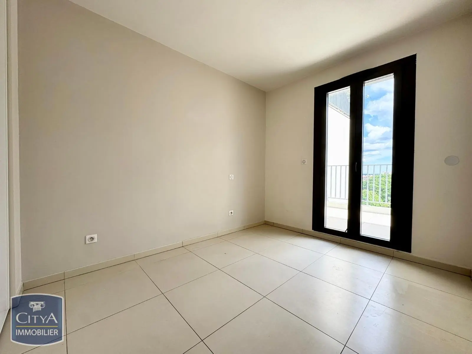 Photo 11 Appartement 4 pièces 96.16m²