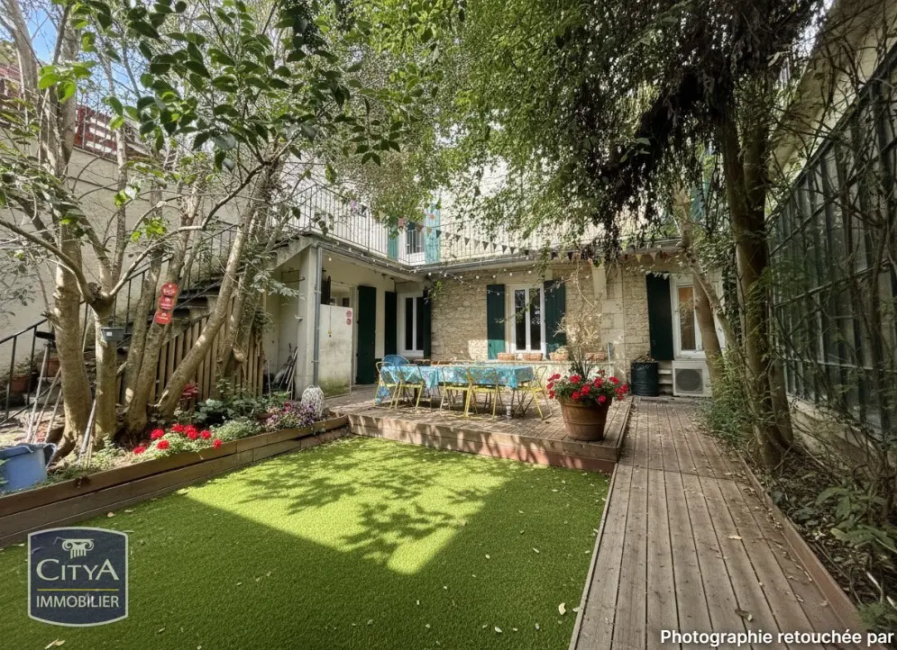 Photo 1 Immeuble 300m²