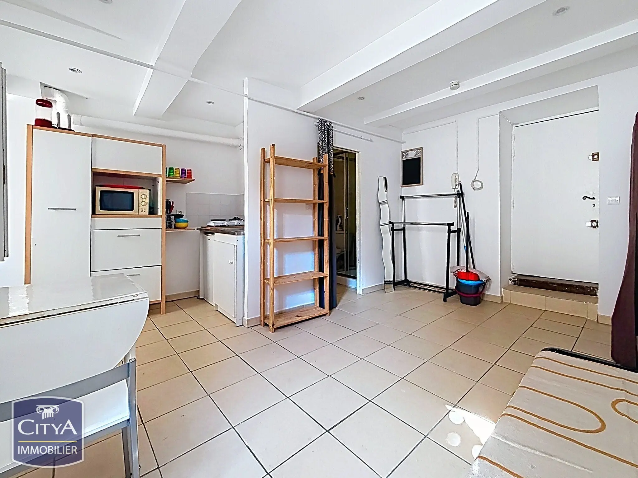 Photo 2 Appartement 1 pièce 19.47m²