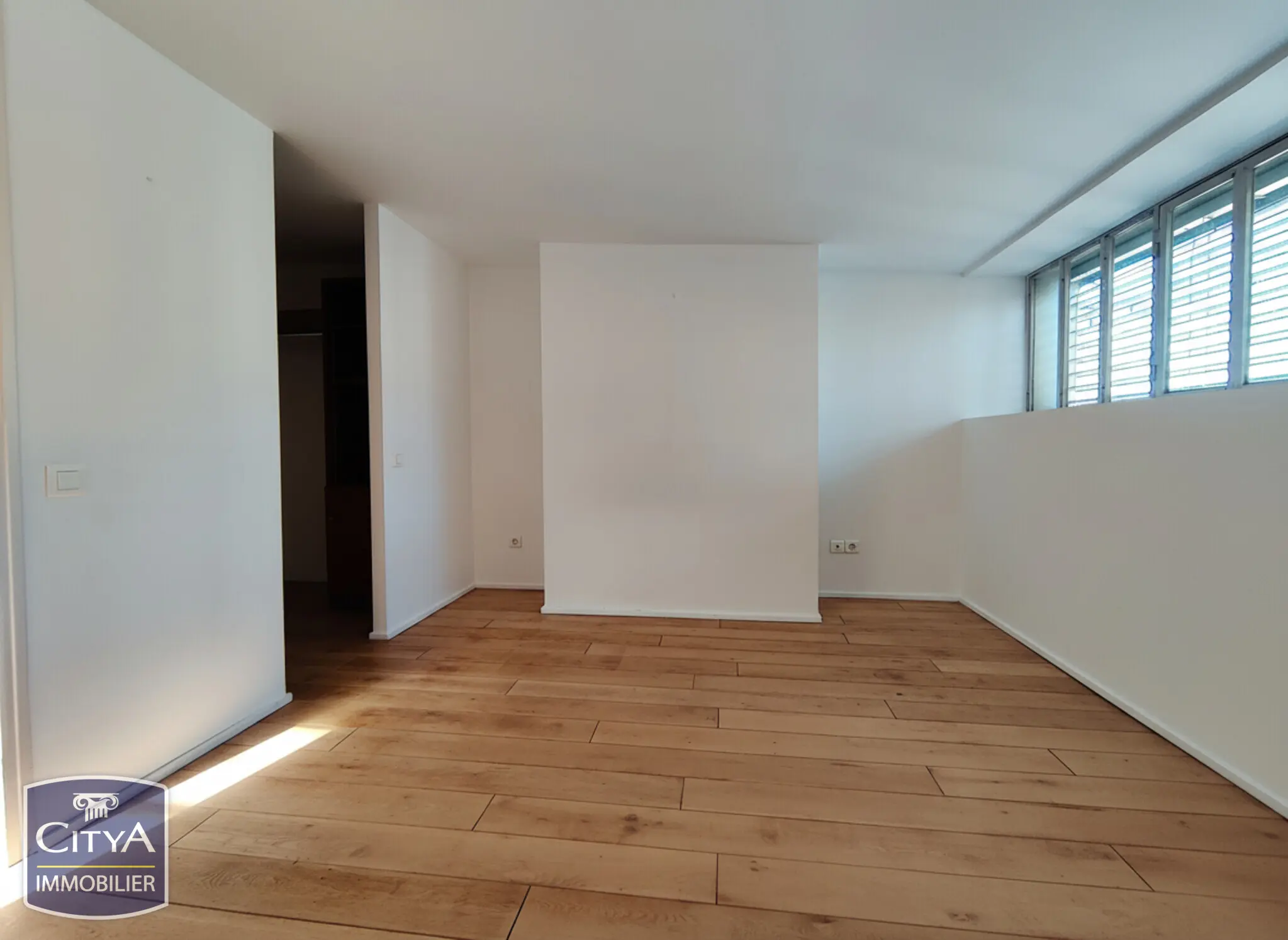 Photo 11 Appartement 3 pièces 154.12m²
