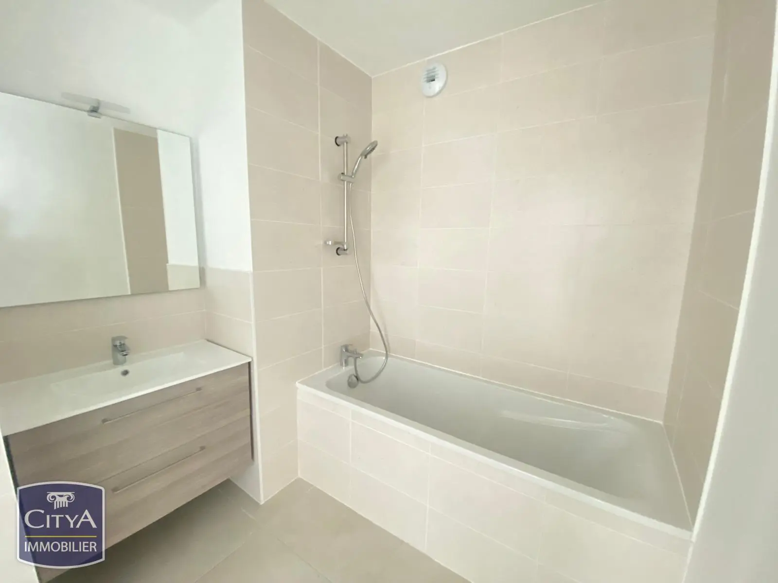 Photo 9 Appartement 4 pièces 96.5m²