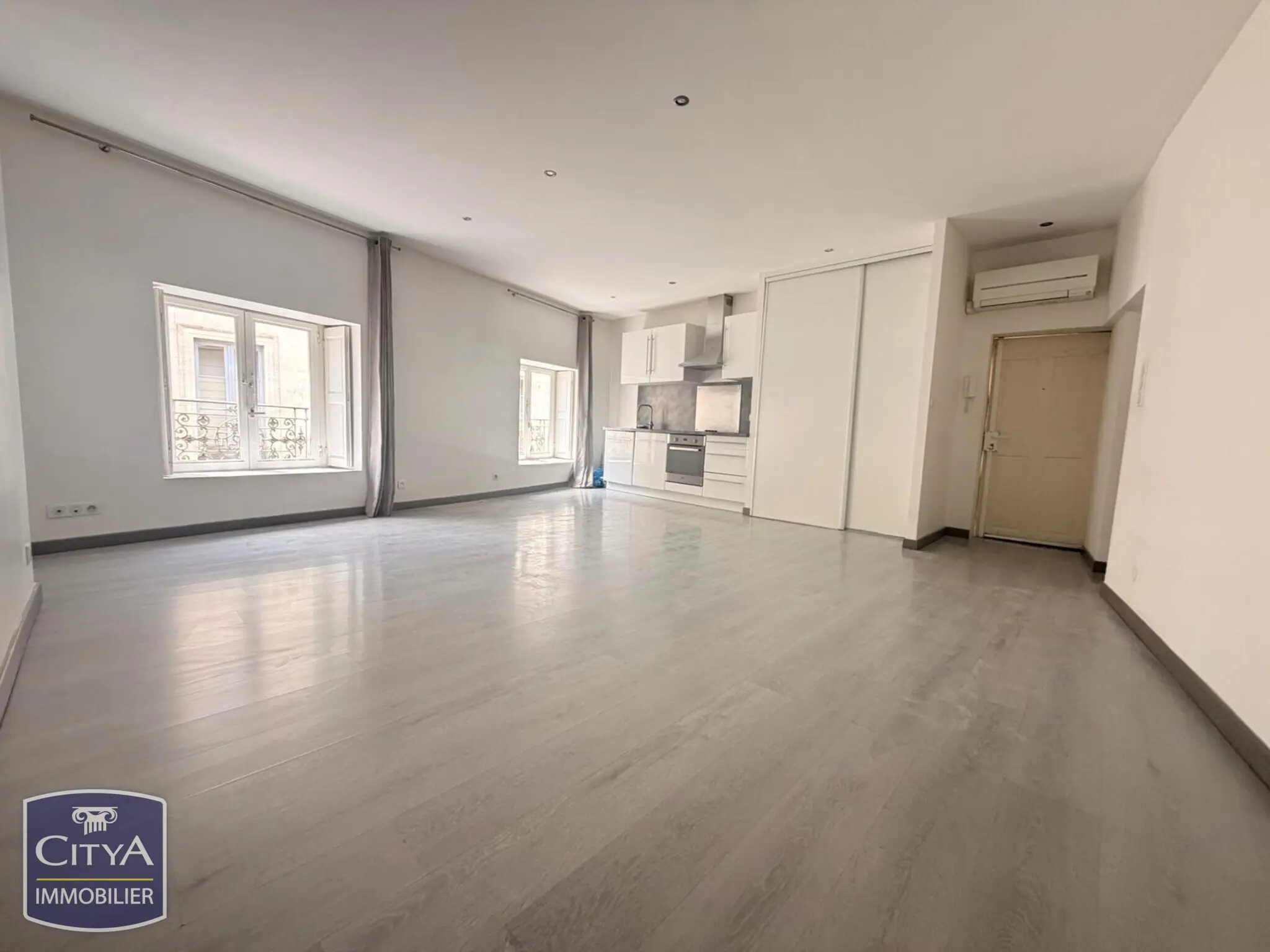 Photo 1 Appartement 2 pièces 61.7m²