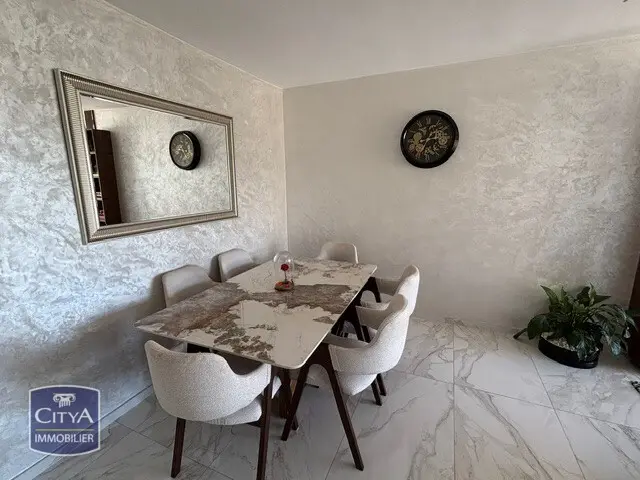Photo 3 Appartement 3 pièces 77m²
