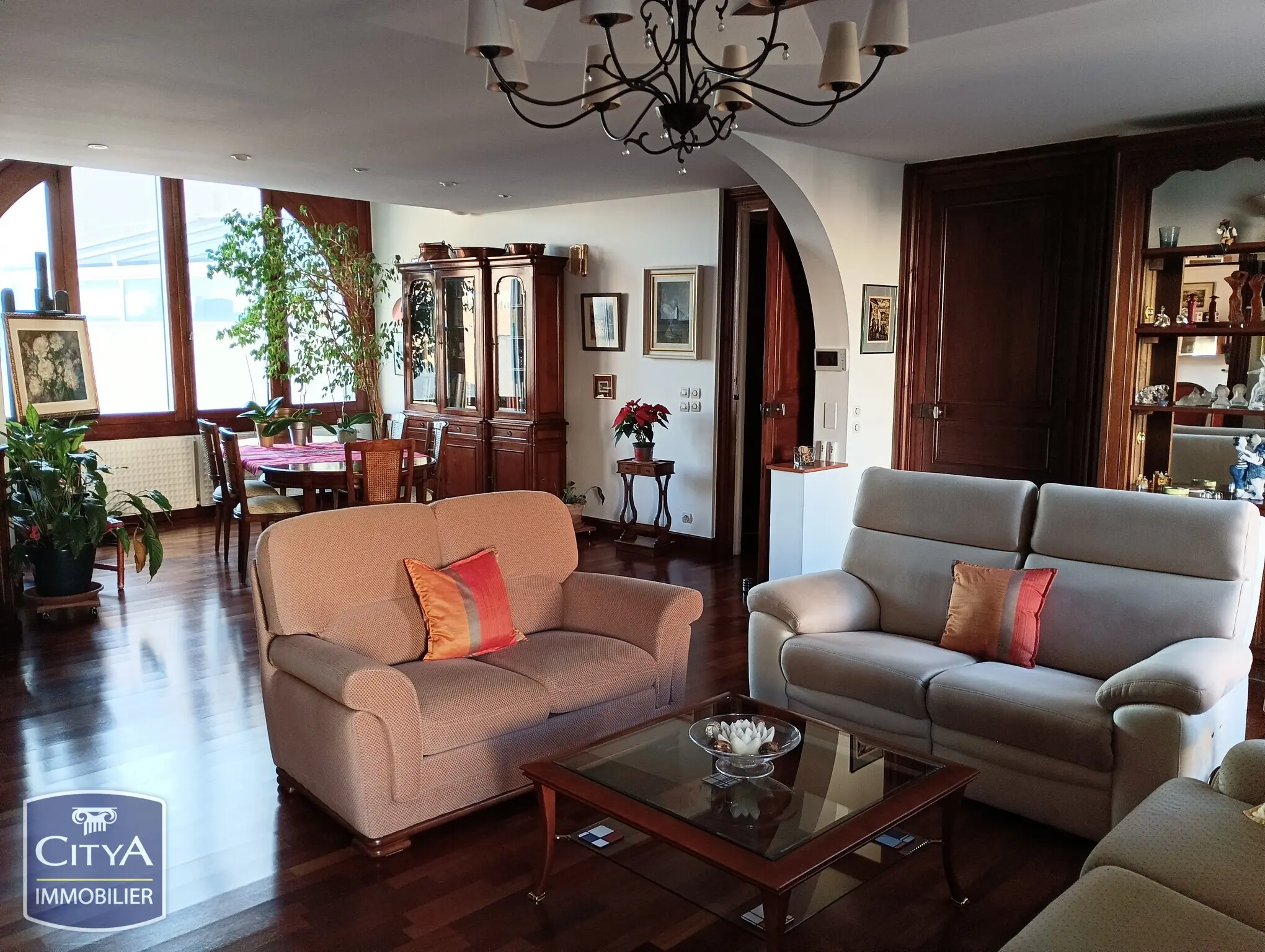 Photo 3 Appartement 6 pièces 242.79m²