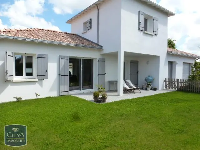 Photo 1 Maison 4 pièces 112.5m²