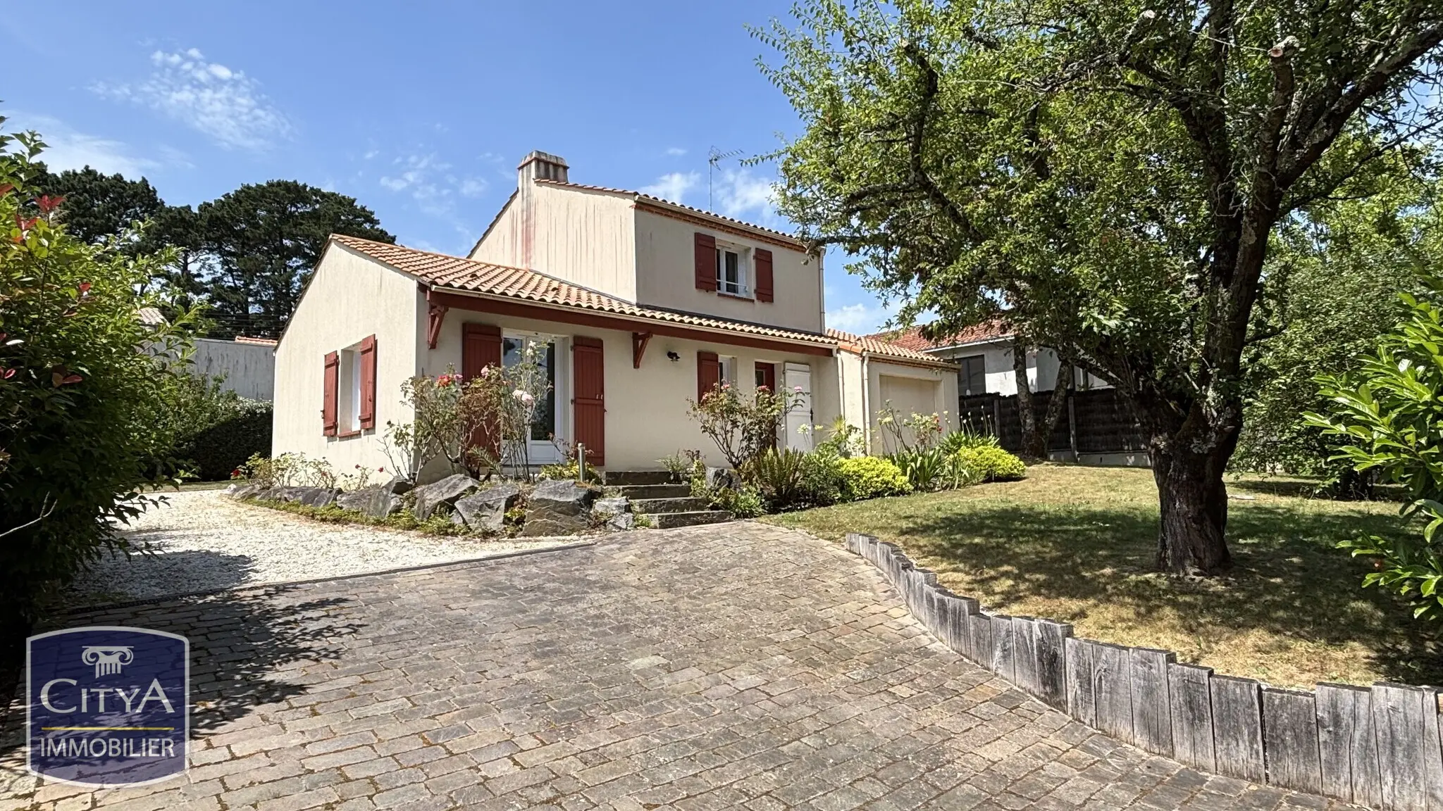 Photo 1 Maison 5 pièces 96m²